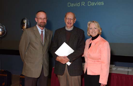 2006 David receiving 50 Years at NIH Award 2